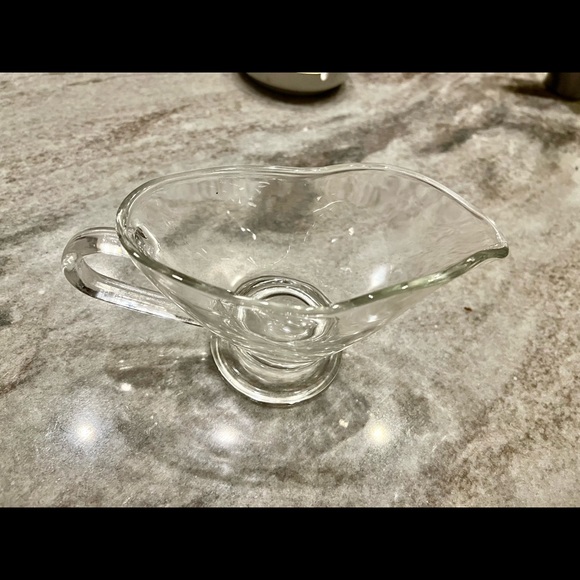 Gravy Boat by Circleware Saucey 10oz Clear Glass NIB - Picture 3 of 5